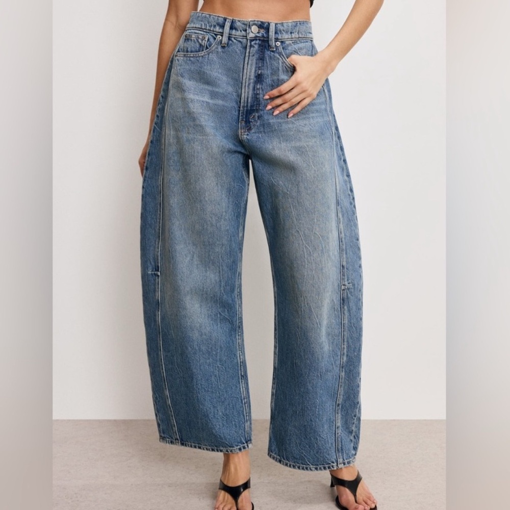 Good American extreme Barrel Jeans